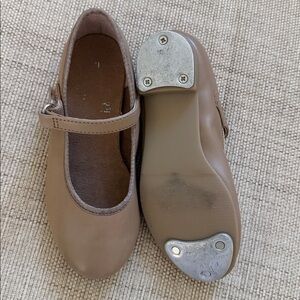 American Ballet Theatre (ABT) Tap Shoes Mary Jane 
hook-and-loop closure girls 9